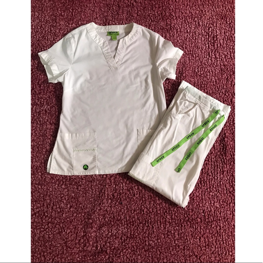 CROCS White S Scrub Top and Pants Set